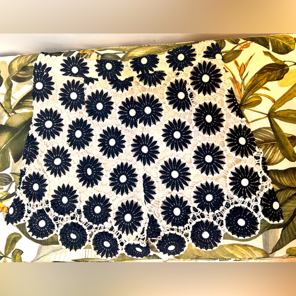 Blue and white 
Embroidered shorts

Off-white rayon lining
True to size